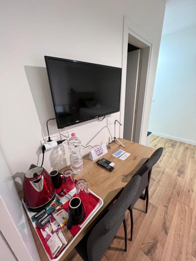 Grand Park & Bllok Area Rooms Tiranë Eksteriør bilde