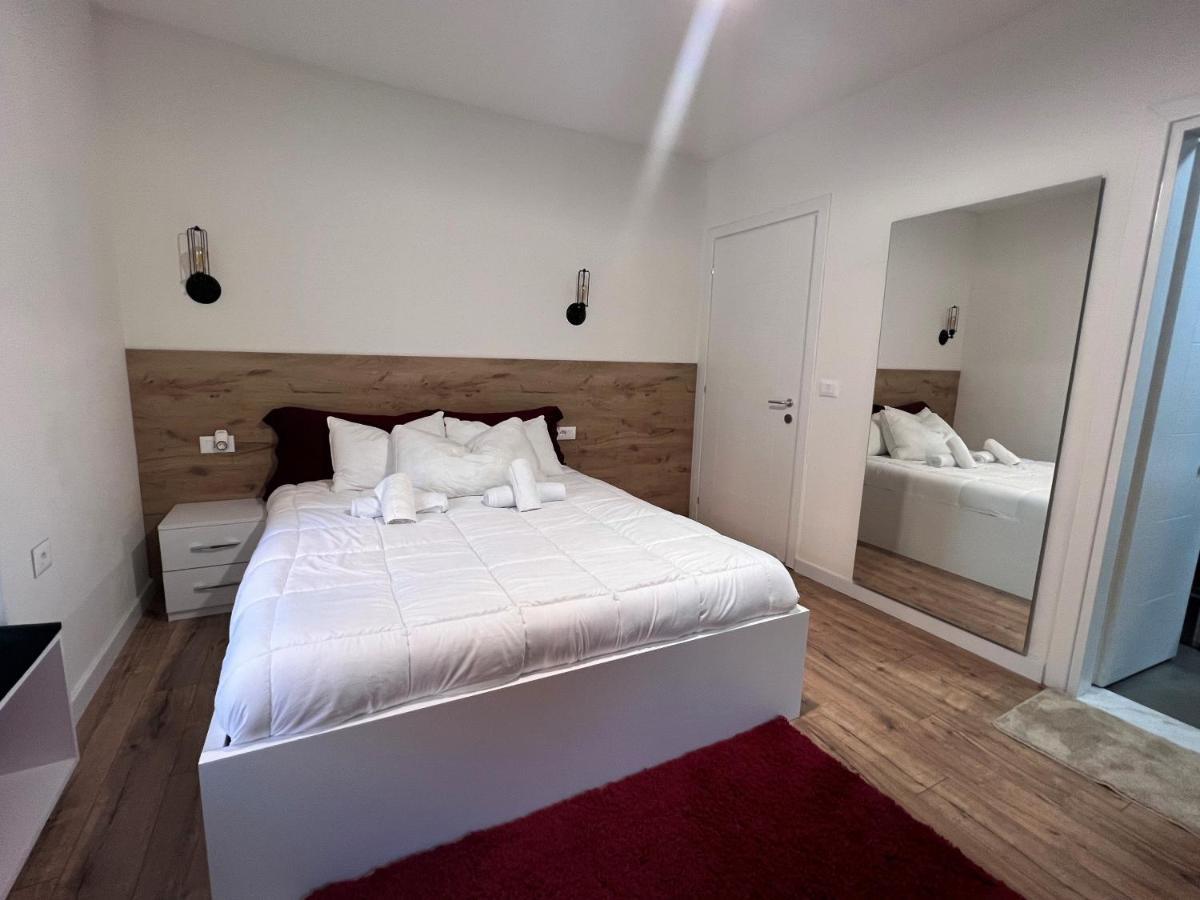 Grand Park & Bllok Area Rooms Tiranë Eksteriør bilde