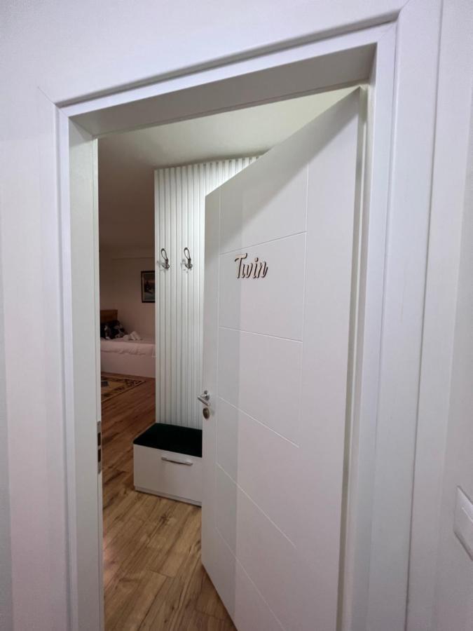 Grand Park & Bllok Area Rooms Tiranë Eksteriør bilde